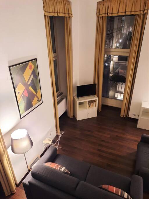 Loft Luxury - Piazza Castello Porta Susa Turin Ngoại thất bức ảnh